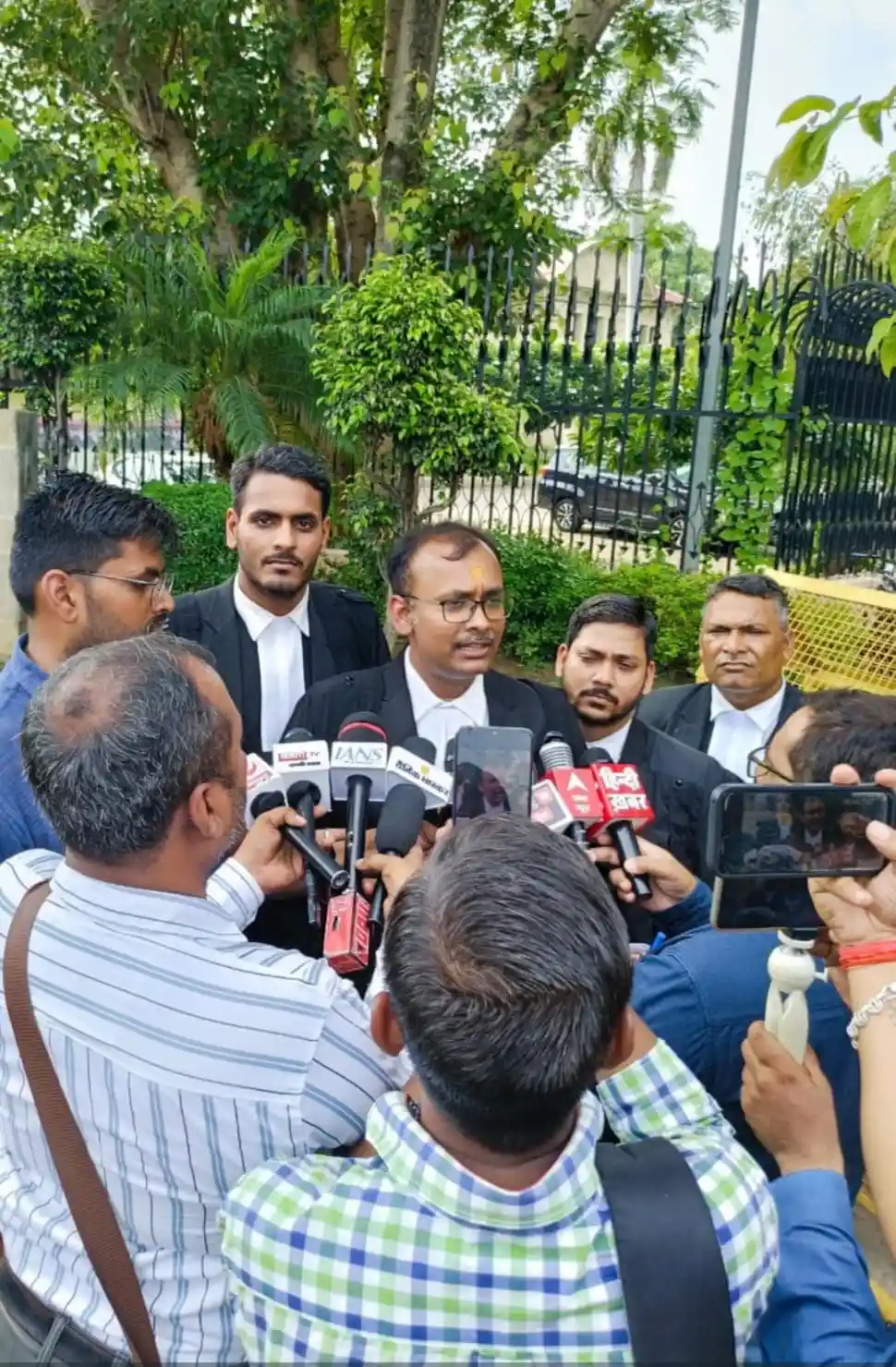 Advocate Saurabh Tiwari - Counsel Supreme Court of India and Allahabad High Court